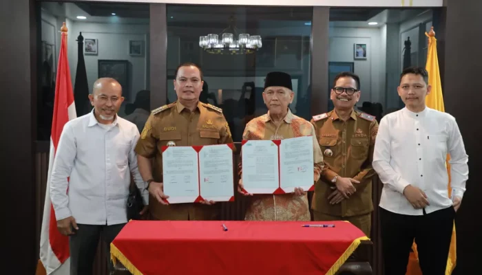 Pemkot Serang dan BWA Sebar Belasan Ribu Al-Qur’an Realisasi Serang Mengaji Budi – Agis