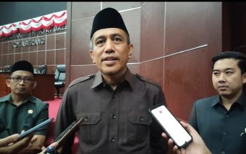 rapat paripurna di DPRD Kota Serang