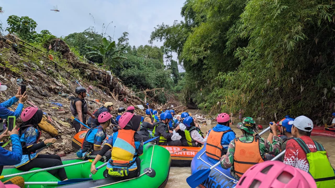 Wisata Susur Sungai Cibanten