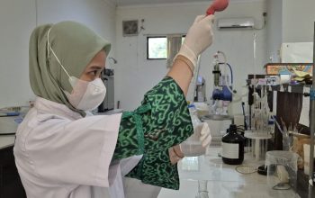 DLH Kota Serang Uji Sampel Air di Terminal Pakupatan dan Kemang