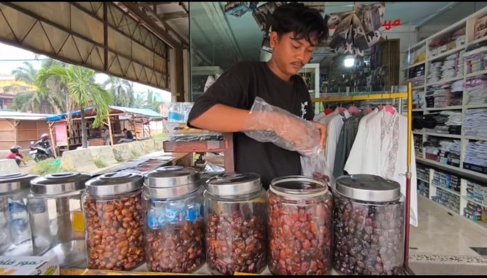 Oleh-oleh Haji, Harga Kurma Ikut Naik Akibat Kurs Dolar