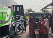 Tangis Orang Tua Iringi Pelepasan Ratusan Murid Sekolah Rakyat